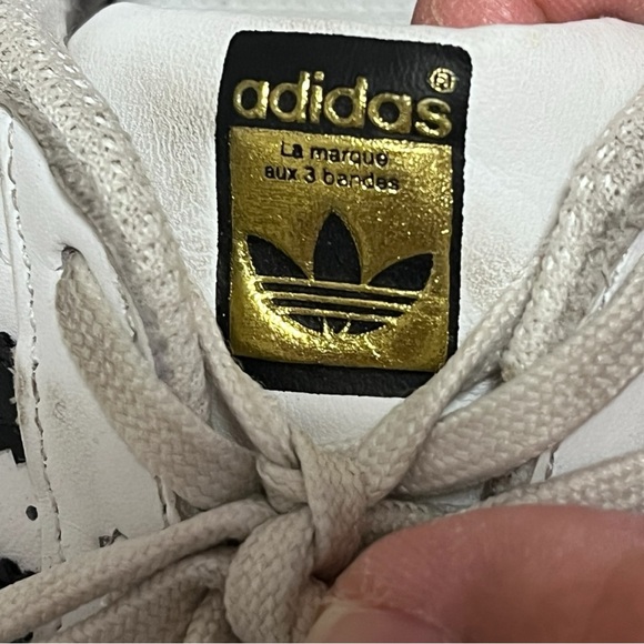Adidas Kids Superstar White Black Sneakers Size 10K - Picture 8 of 9